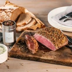 Roastbeef mit Pfeffer-Senf-Kruste