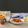 Süßkartoffel Pommes mit Pommes Frites Gewürzsalz und feiner Zitronen-Mayo